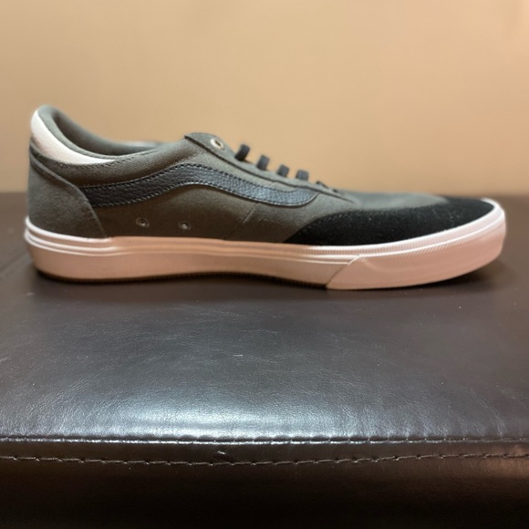 NWOT Vans Gilbert Crockett Men’s Ultracush 10.5 - Picture 2 of 4